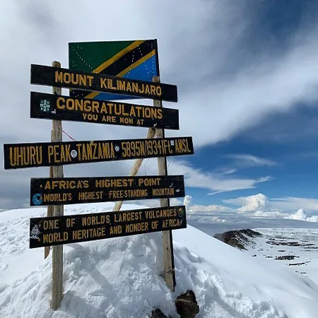 Kilimanjaro climbing photo from Safari Tours in Tanzania